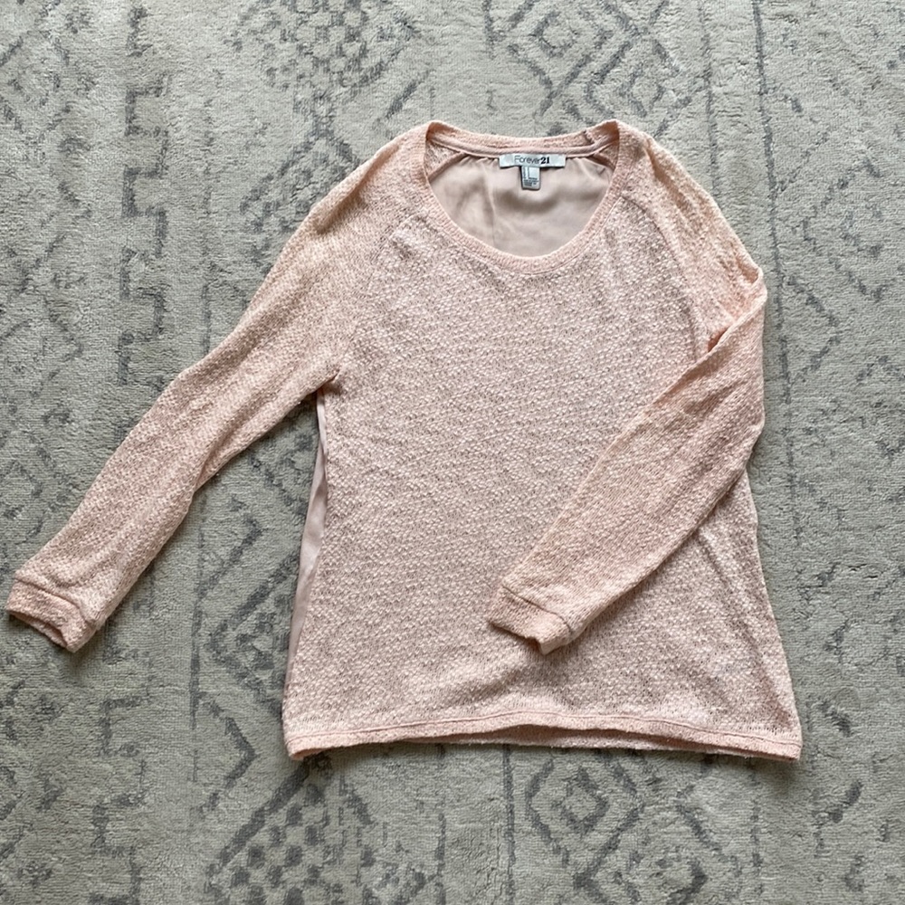 Forever 21 Sweater 💕
